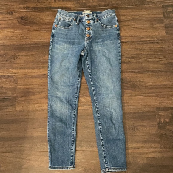 Madewell 9” Mid-Rise Skinny Crop Jeans - Picture 4 of 13